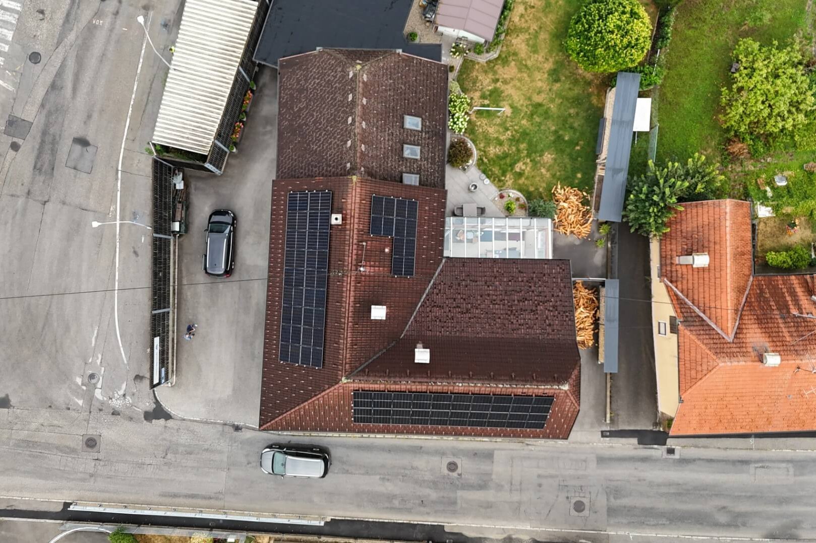 Haus mit Photovoltaik - Eder Wels Haus mit Photovoltaik - Eder Wels