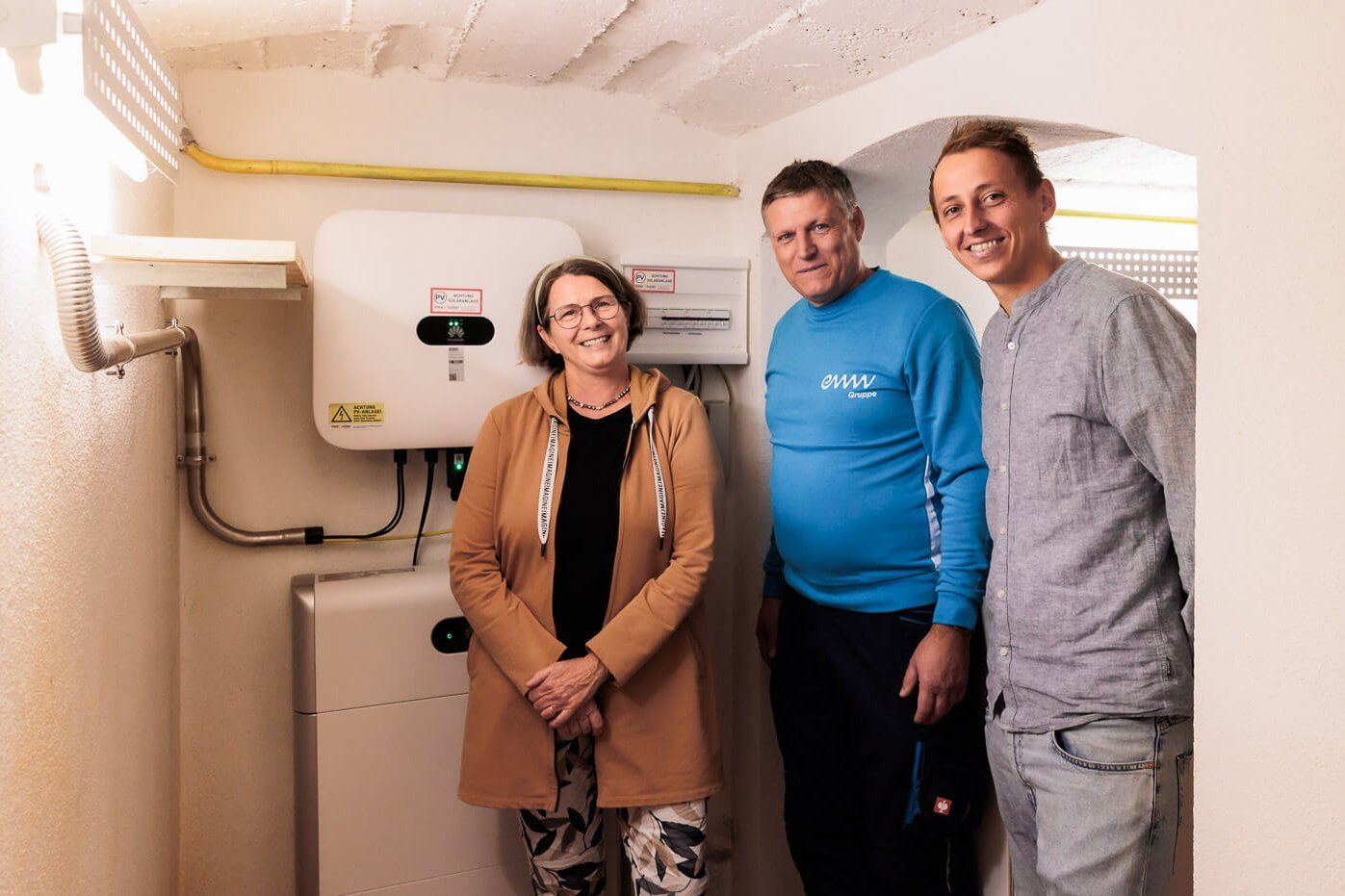 Photovoltaik Kundin MEA Solar Photovoltaik Kundin MEA Solar